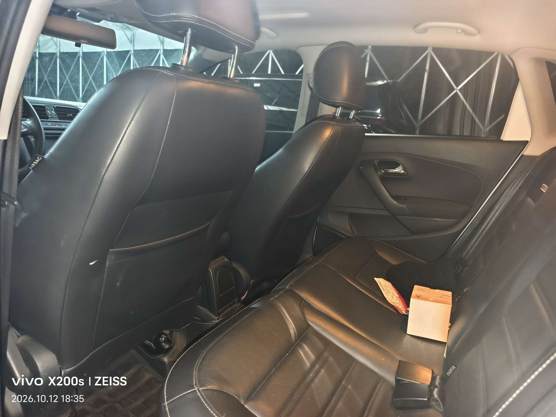 Volkswagen Polo 2015 car image #5