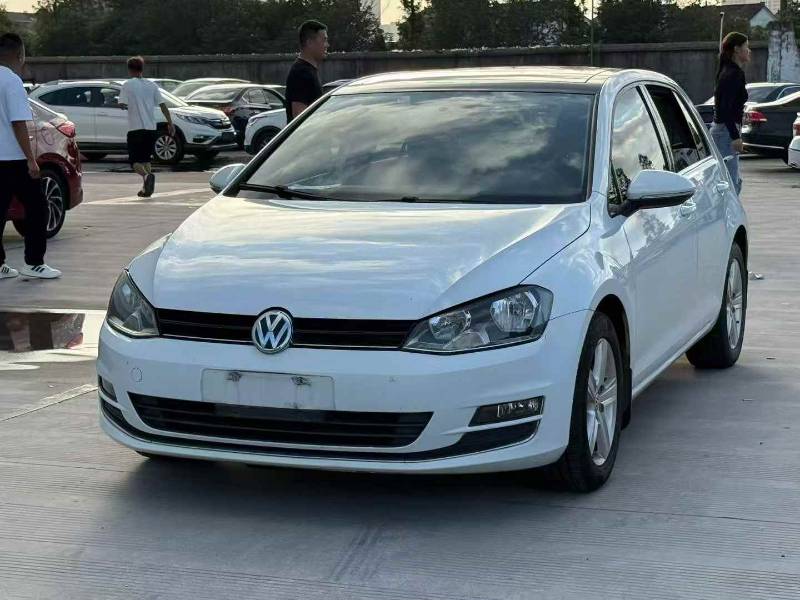 Volkswagen Golf 2014 immagine di auto #3