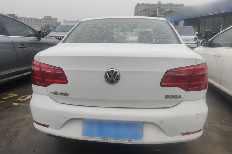Volkswagen Bora 2016 immagine di auto #6