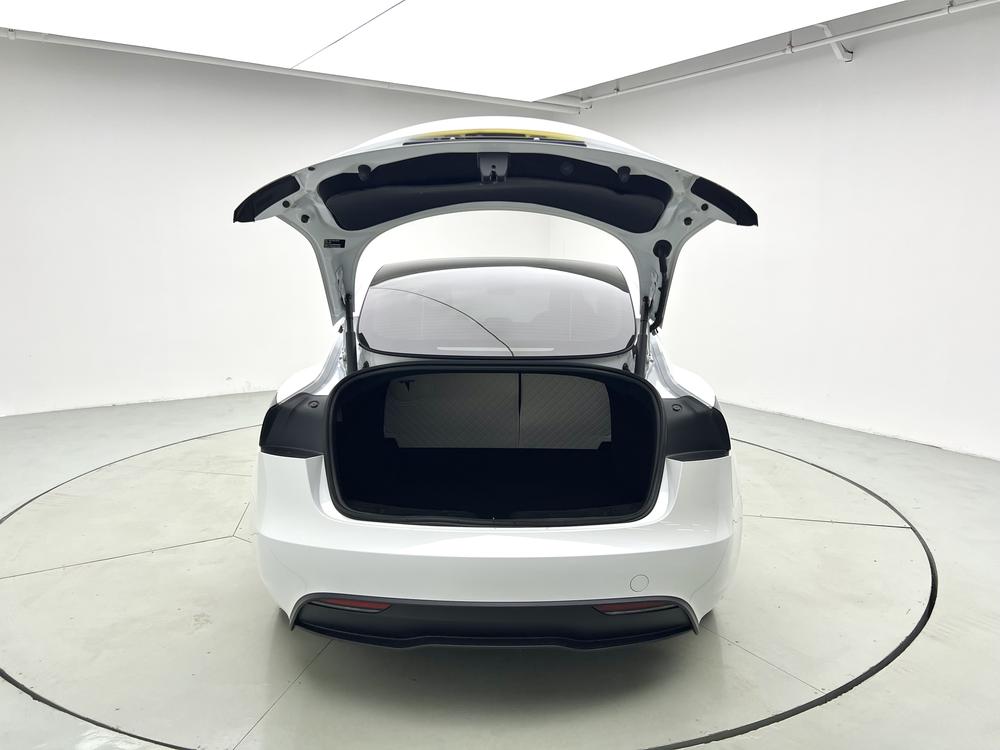 Tesla Model 3 2025 car image #20