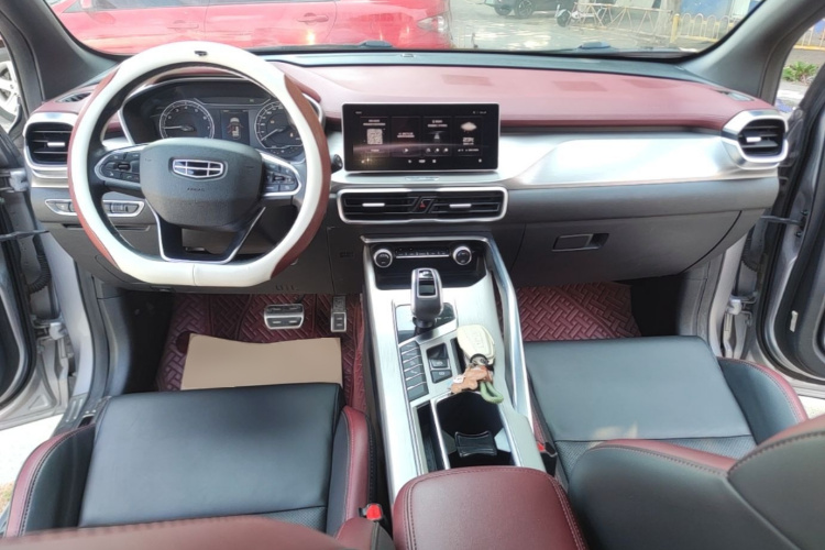GEELY Coolray 2020 #10 GEELY Coolray 2020 car image #10