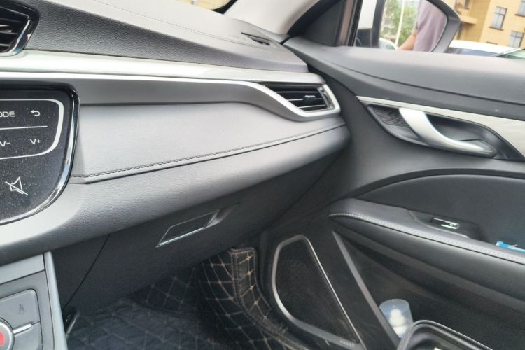 GEELY Emgrand 2020 car image #21