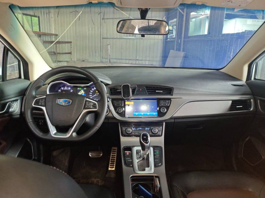 GEELY Emgrand GS 2018 car image #6