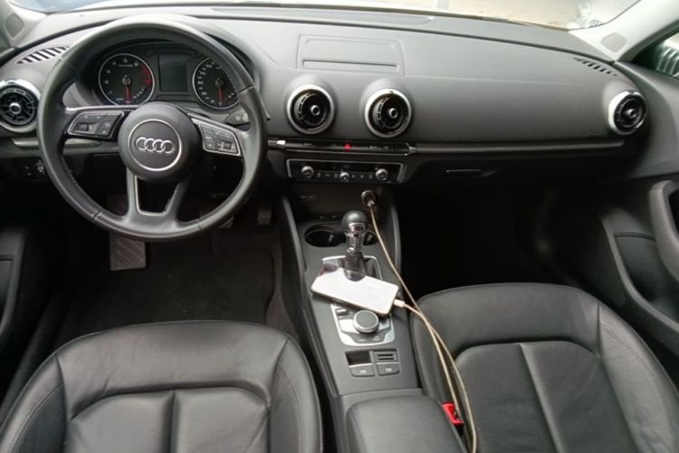 Audi A3 2019 car image #10