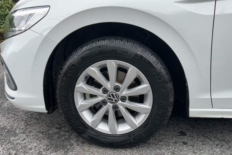 Volkswagen Bora 2023 car image #10