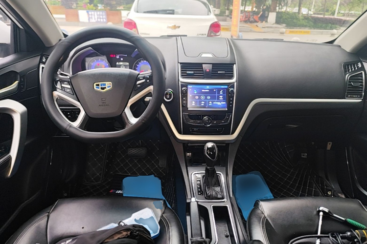 GEELY Emgrand 2016 #10 GEELY Emgrand 2016 car image #10