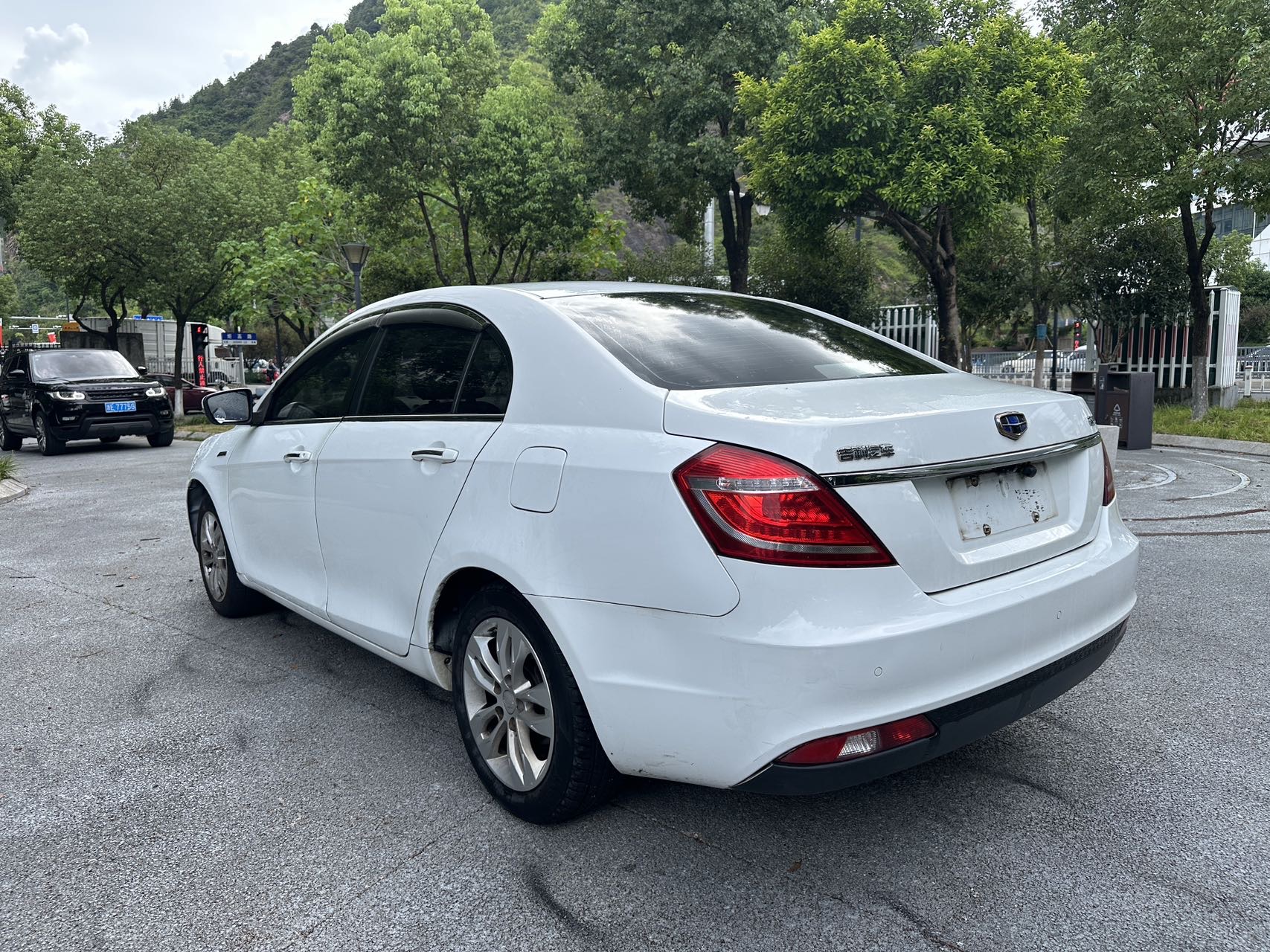 GEELY Emgrand 2015 car image #5