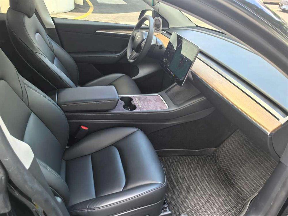 Tesla Model Y 2021 #11 Tesla Model Y 2021 car image #11