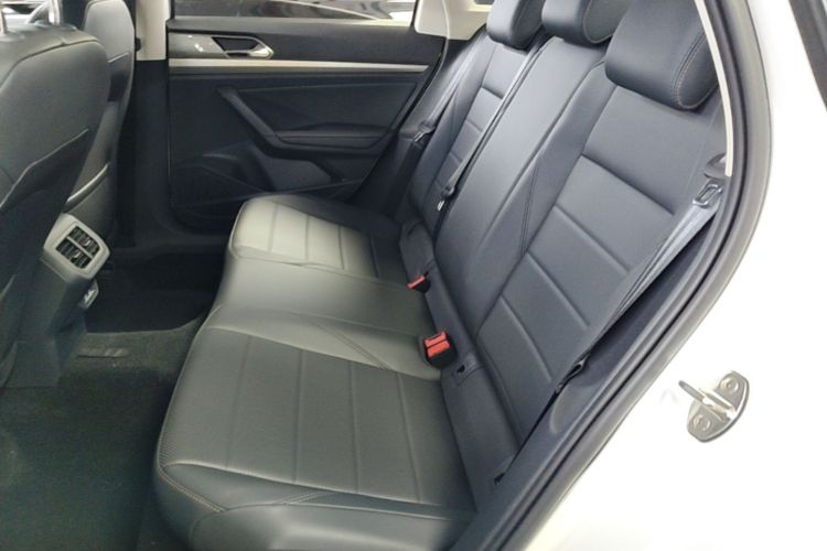 Volkswagen Lavida 2019 #17 Volkswagen Lavida 2019 car image #17