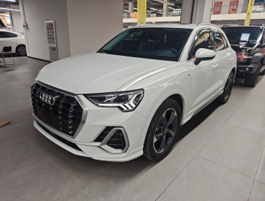 Audi Q3 2023 car image 
