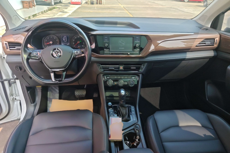 Volkswagen Tharu 2019 #10 Volkswagen Tharu 2019 car image #10