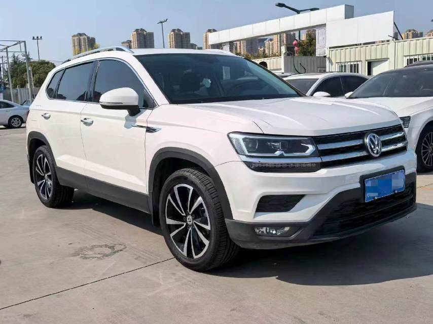 Volkswagen Tharu 2019 car image #3