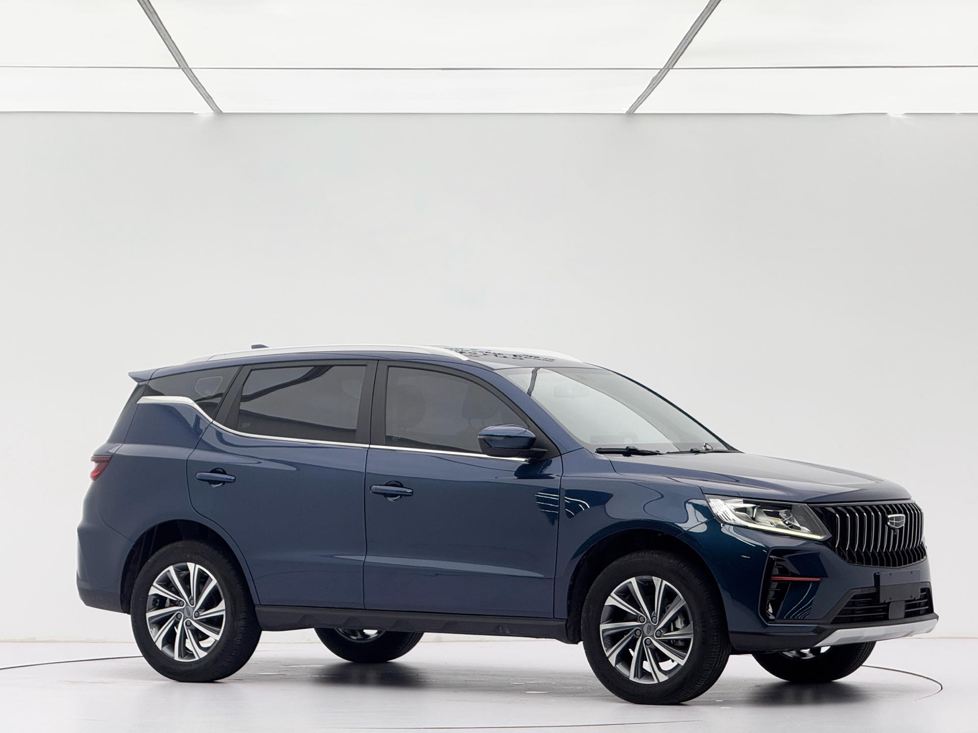 GEELY Vision X6 2022 صورة سيارة #3