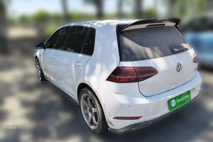 Volkswagen Golf 2018 car image #5