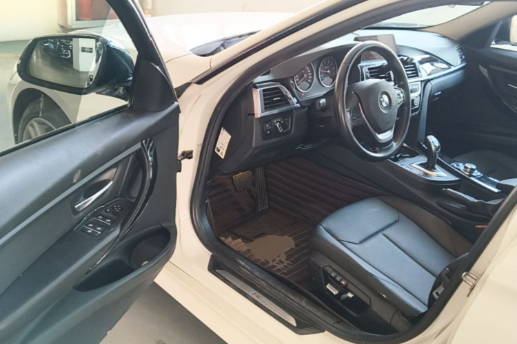 BMW 3 Series 2017 #16 BMW 3 Series 2017 car image #16