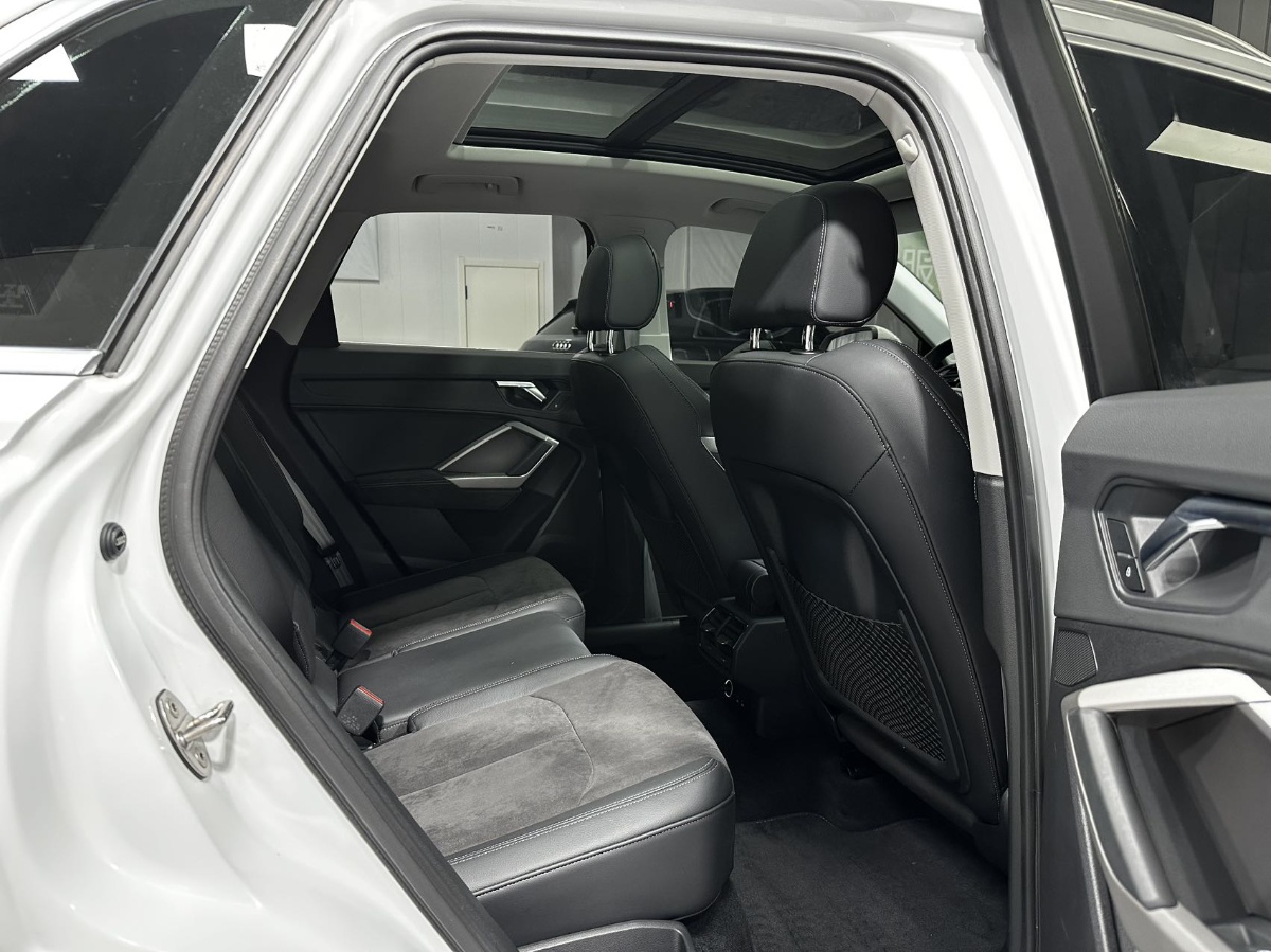 Audi Q3 2022 #6 Audi Q3 2022 car image #6