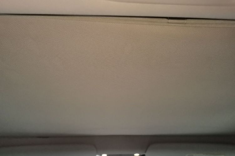 Tesla Model 3 2020 car image #18