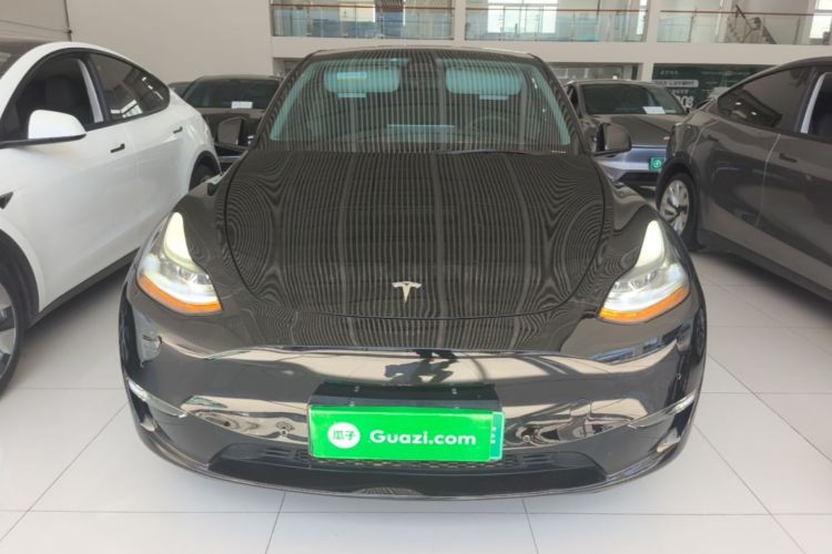 Tesla Model Y 2022 #3 Tesla Model Y 2022 car image #3