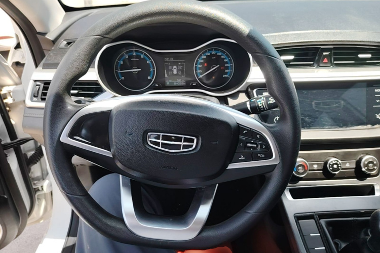 GEELY Emgrand 2020 car image #11