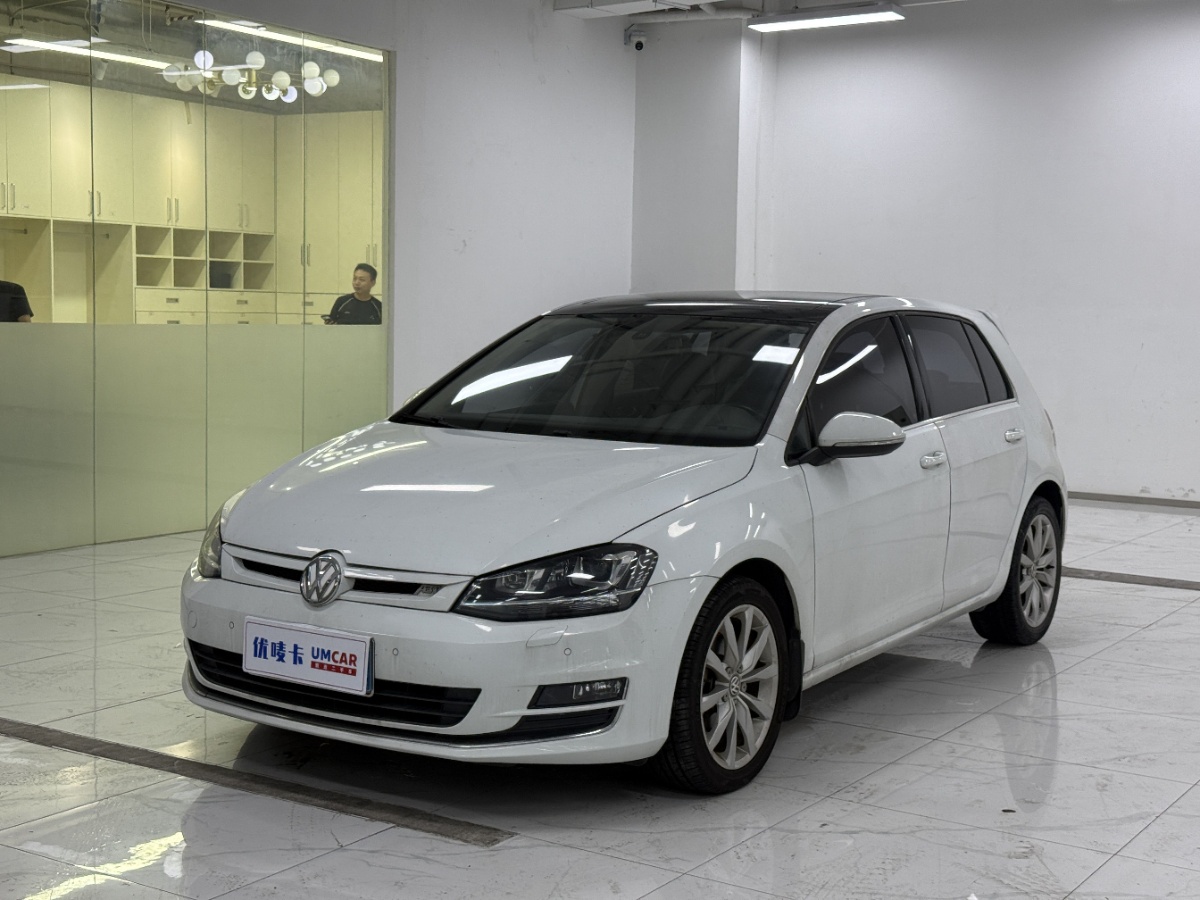 Volkswagen Golf 2014 Volkswagen Golf 2014 car image