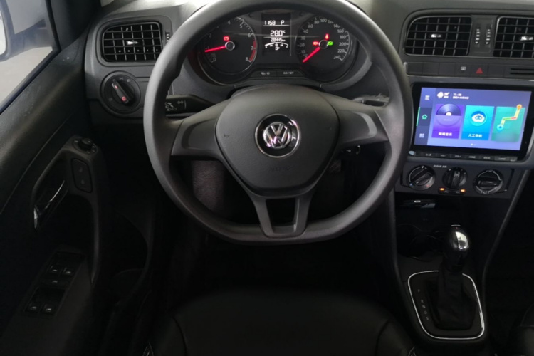 Volkswagen Polo 2017 #11 Volkswagen Polo 2017 car image #11