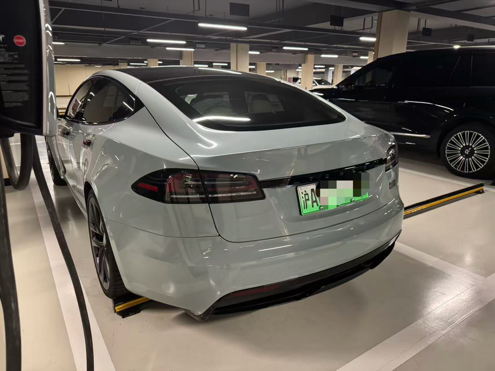 Tesla Model S 2023 #10 Tesla Model S 2023 car image #10