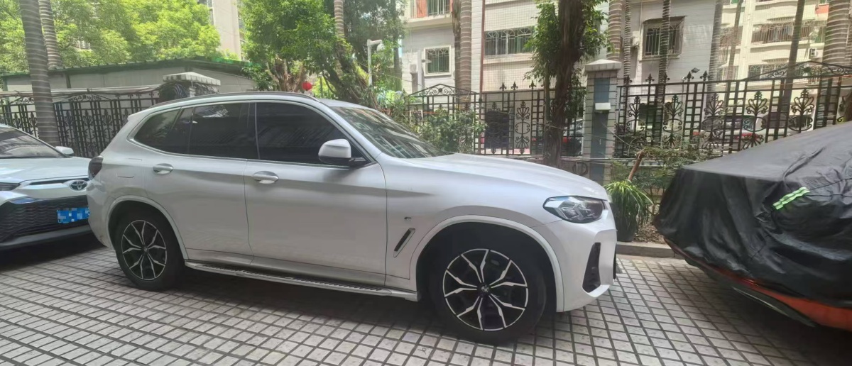 BMW X3 2022 #2 BMW X3 2022 car image #2