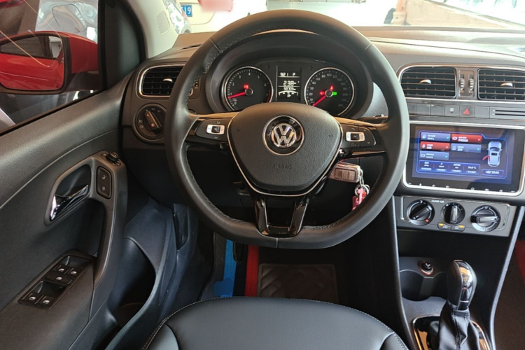Volkswagen Polo 2017 #11 Volkswagen Polo 2017 car image #11
