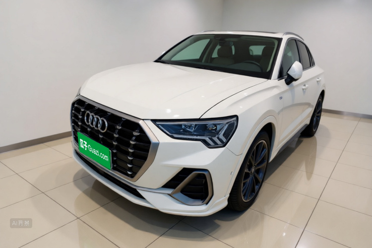 Audi Q3 2022 car image #2