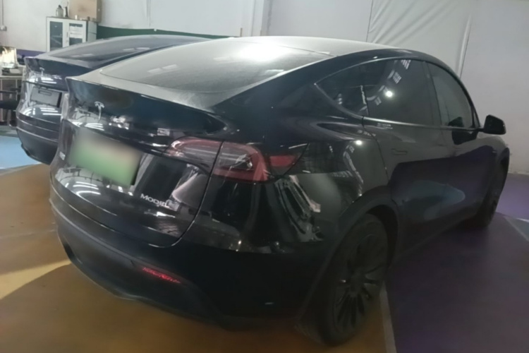 Tesla Model Y 2022 #7 Tesla Model Y 2022 car image #7