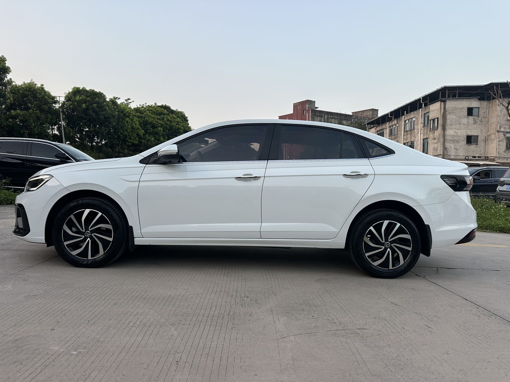 Volkswagen Lavida 2024 car image #4