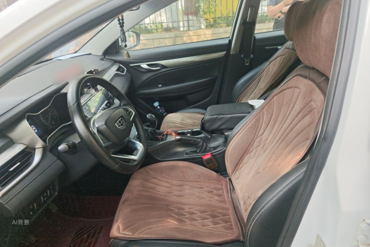 GEELY Emgrand 2019 car image #17