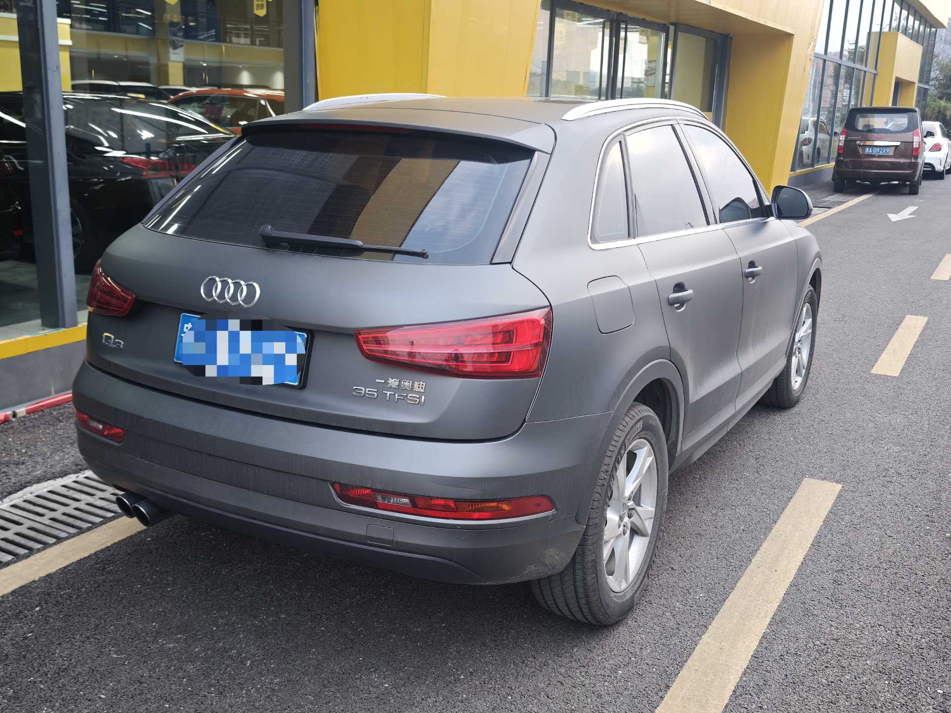 2018 immagine di auto #10