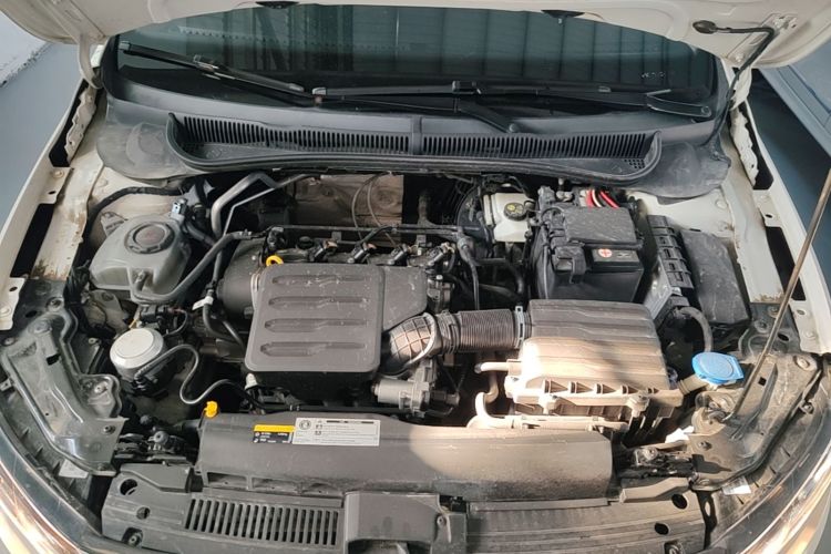 Volkswagen Polo 2021 car image #20