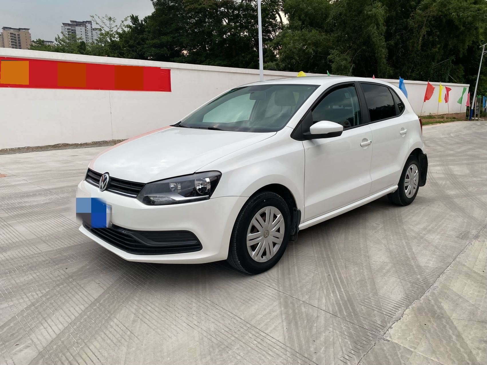 Volkswagen Polo 2017 Volkswagen Polo 2017 car image