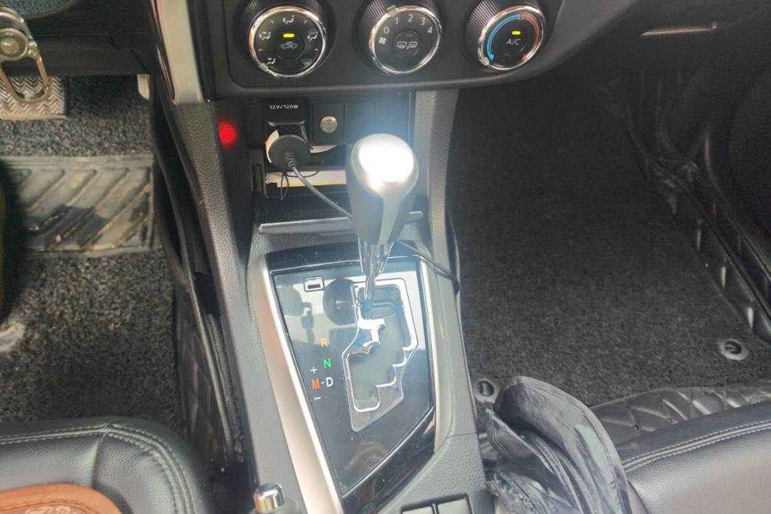 Toyota Corolla 2017 #27 Toyota Corolla 2017 car image #27