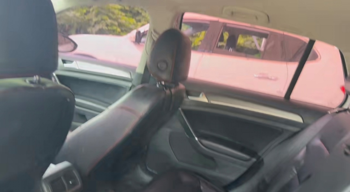 Volkswagen Golf 2018 car image #3