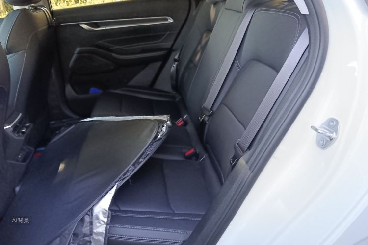 GEELY Emgrand 2026 car image #19