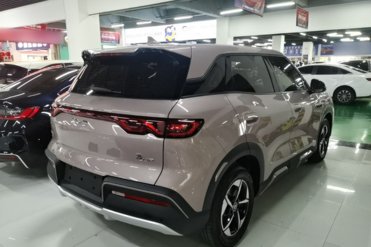 BYD YuanUP 2024 #7 BYD YuanUP 2024 car image #7
