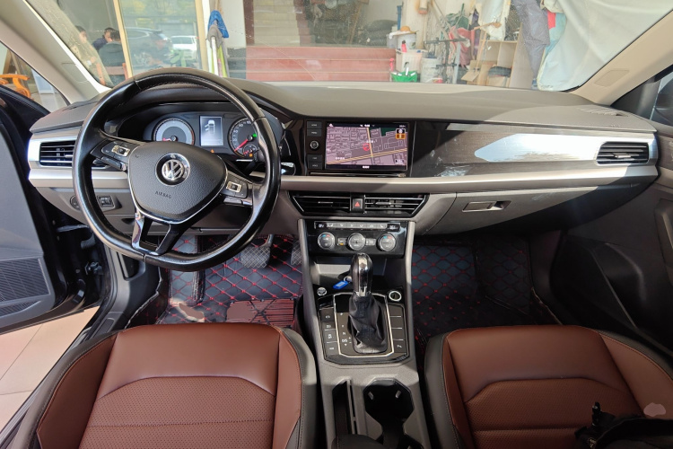 Volkswagen Lavida 2018 car image #11