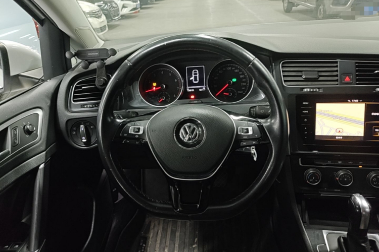 Volkswagen Golf 2020 #15 Volkswagen Golf 2020 car image #15