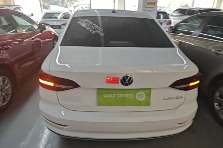 Volkswagen Lavida 2022 car image #6