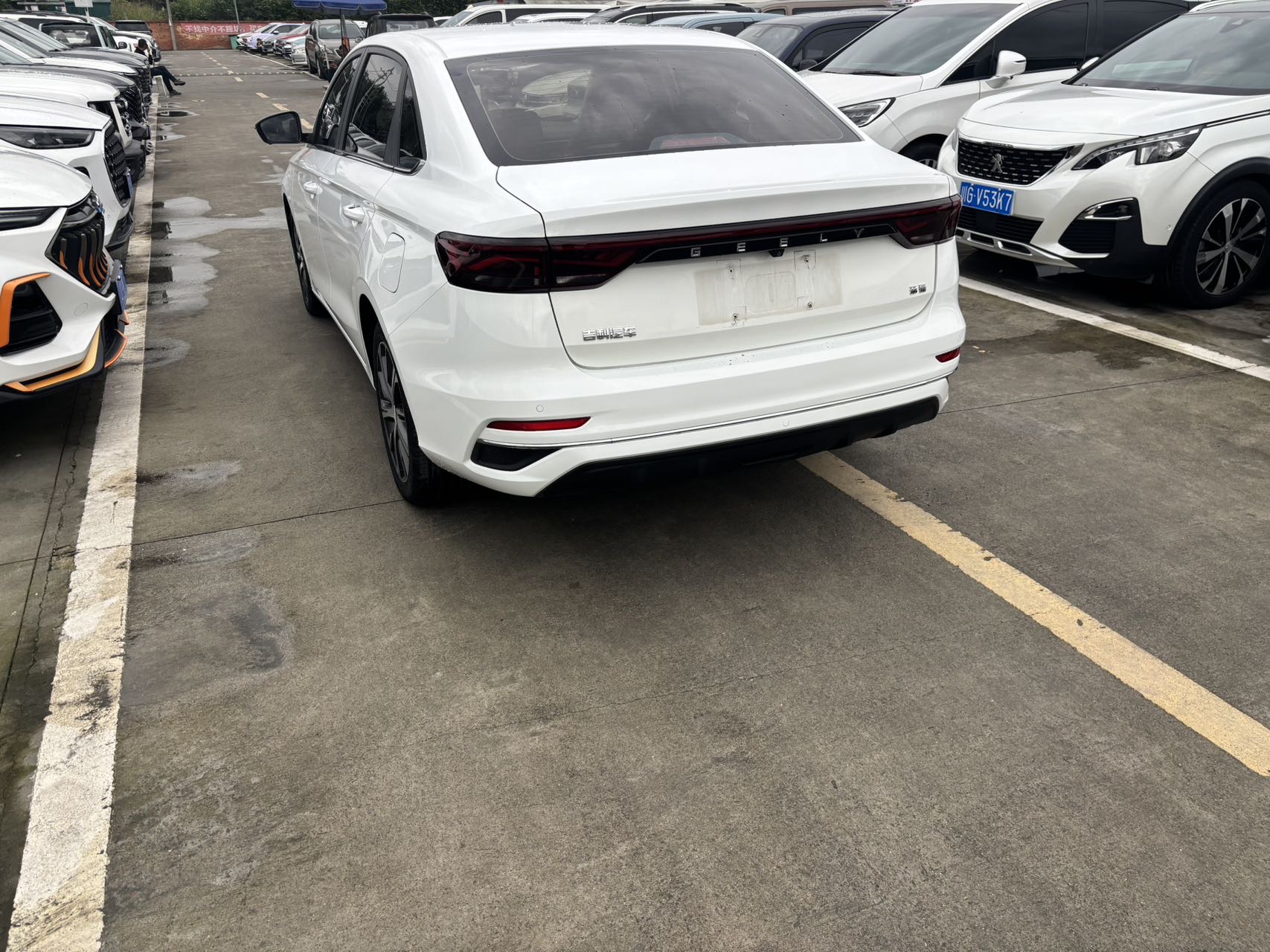 GEELY Emgrand 2022 imagem de carro #6