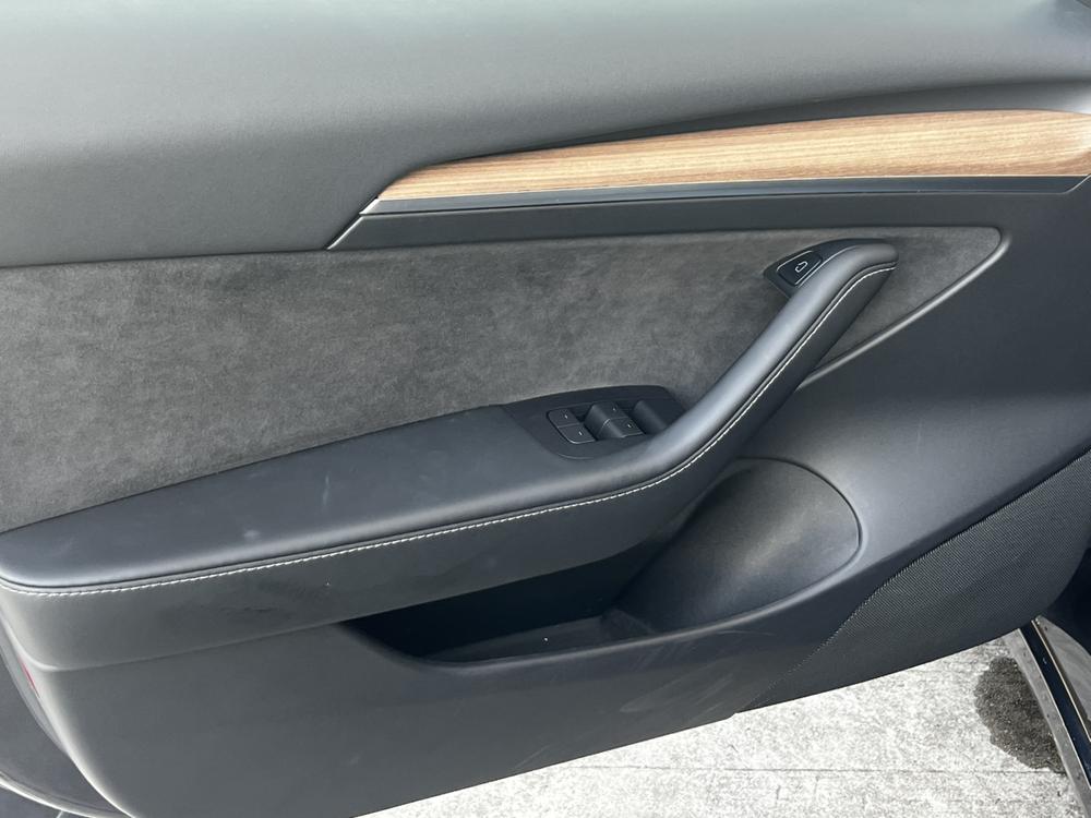 Tesla Model 3 2022 car image #10