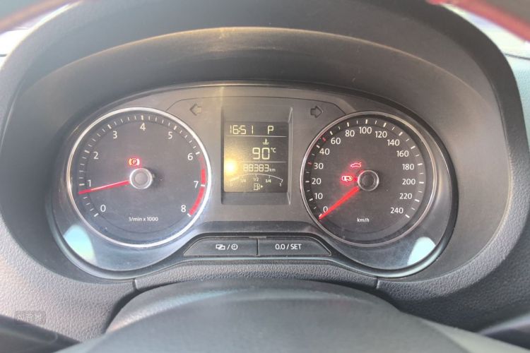 Volkswagen Polo 2015 #14 Volkswagen Polo 2015 изображение автомобиля #14