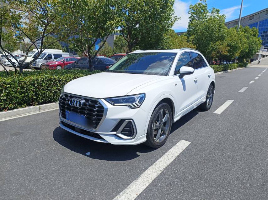 Audi Q3 2020 Audi Q3 2020 car image