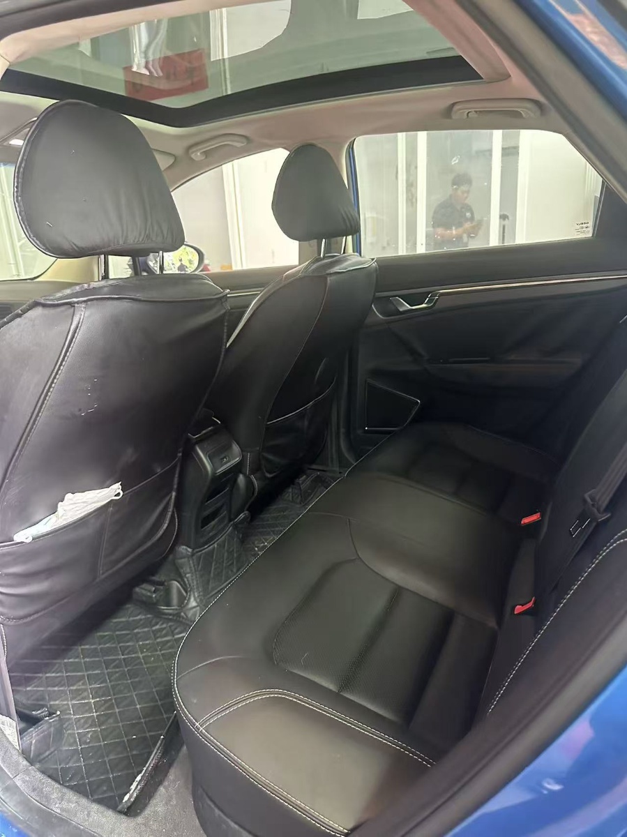 GEELY Emgrand GS 2016 image de voiture #4