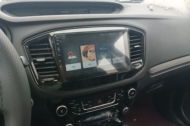GEELY Vision X6 2016 car image #13