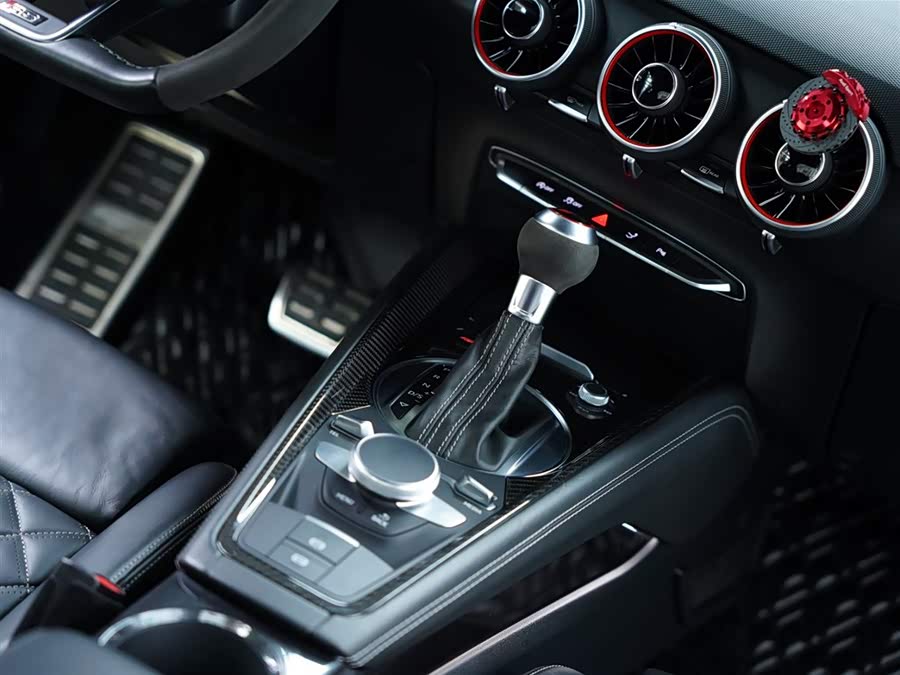 Audi TT RS 2020 #53 Audi TT RS 2020 car image #53