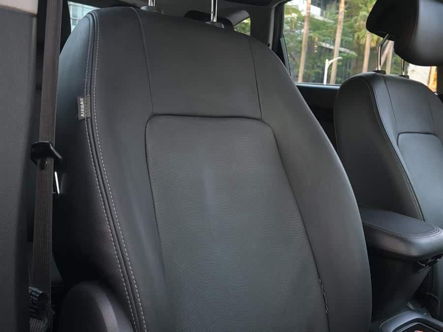 Chevrolet Captiva 2016 imagen de coche #53